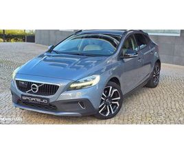 VOLVO V40 CROSS COUNTRY 2.0 D3 MOMENTUM