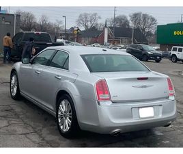 2012 CHRYSLER 300