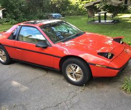 PONTIAC FIERO PONTIAC FIERO 1986, 2M4, 4 CYL, ROUGE, 100000KM,