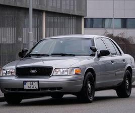 CROWN VICTORIA (POLICE INTERCEPTOR P71)