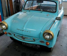 TRABANT P50 BLAU