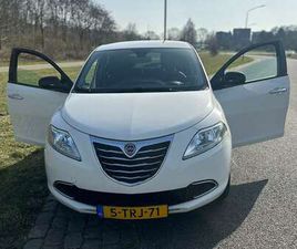YPSILON 0.9 TWINAIR GOLD
