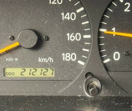 TOYOTA HIACE D-4D 5-D 117HK 4WD KORT