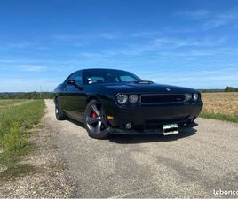 CHALLENGER SRT8