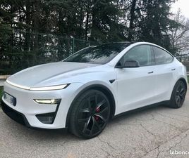 TESLA MODEL Y PERFORMANCE AWD NEW MODEL JUNIPER BLANC NACRÉ INT NOIR ATTELAGE
