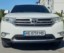 TOYOTA HIGHLANDER 2011