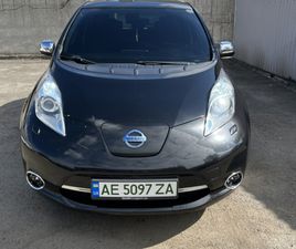 NISSAN LEAF 2013