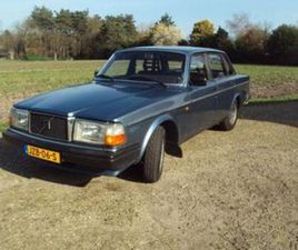VOLVO 240