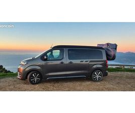 VAN AMÉNAGÉ D’ORIGINE - TOIT RELEVABLE - TOYOTA CROSSCAMP