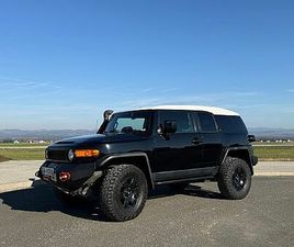 TOYOTA FJ CRUISER TOYOTA FJ CRUISER 4.0L V6