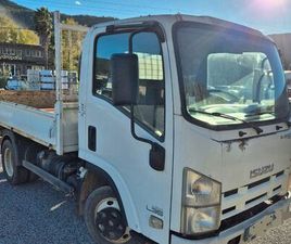 ISUZU LA SÉRIE N VAS CAMION BENNE ISUZU3T5