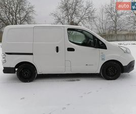 NISSAN E-NV200 2018