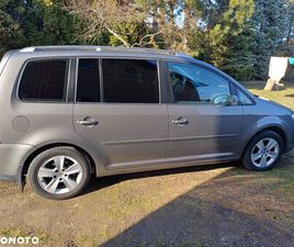 VOLKSWAGEN TOURAN 1.6 TRENDLINE