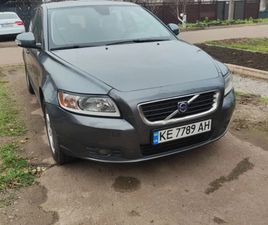 VOLVO V50 2009