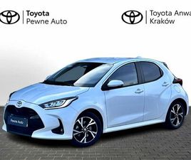 TOYOTA YARIS TOYOTA YARIS 1.5 HYBRID STYLE BEZWYPADKOWY