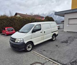 TOYOTA HIACE HIACE D-4D KOMBI 4WD SWB