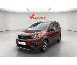 STANDARD PURETECH 130 S&S EAT8 5PL GT