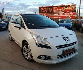 PEUGEOT 5008 1.6 HDI 110CH PREMIUM PACK * 7 PLACES * GPS CLIM RADAR BLUETOOTH REGULATEUR JANTES ALU TOIT PANO * FACTURES D'ENTRETIEN À JOUR