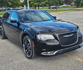 CHRYSLER 300S AWD