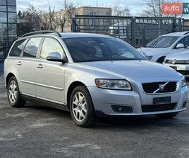 VOLVO V50 2010