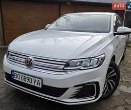 VOLKSWAGEN E-BORA 2020