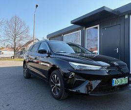 MG MG5 5 EV STANDARD RANGE COMFORT 50,3KWH NAVI+KAMERA.ÜLÉSFŰTÉS.CARPLAY.LED.GARANCIÁLIS ! 900 KM !!