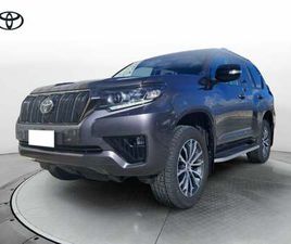 TOYOTA LAND CRUISER 5P 2.8 D-4D EXECUTIVE AUTO DEL 2021 USATA A CAGLIARI