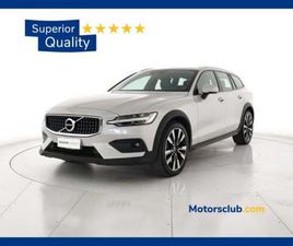 VOLVO V60 CROSS COUNTRY VOLVO V60 CROSS COUNTRY D4 AWD GEARTRONIC PRO DEL 2019 USATA A MODENA
