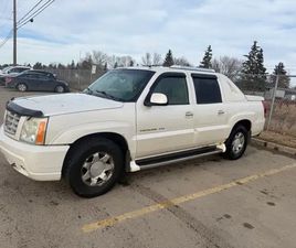 2002 CADILLAC ESCALADE EXT