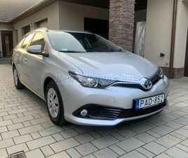 TOYOTA AURIS TOURING SPORTS 1.33 ACTIVE TREND M.O-I//87.000KM//SZ.KÖNYV//KLÍMA//TOLATÓRADAR//VÁLTÓZÁR//SÉRMENTES//