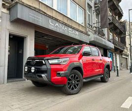 TOYOTA HILUX DOUBLE CABINE HILUX 2.8 D-4D 4WD INVINCIBLE