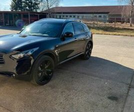 INFINITI QX70
