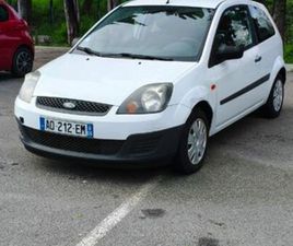 FORD FIESTA COMMERCIAL FAIBLE KILOMÉTRAGE CLIM