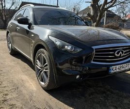 INFINITI FX 37 2011