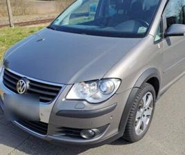 VW - TOURAN -- 1.400 CCM - CROSS - BE...