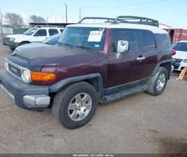 TOYOTA FJ CRUISER
