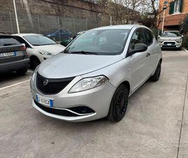 LANCIA YPSILON 1.0 HYBRID SILVER