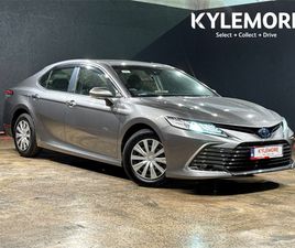 TOYOTA CAMRY AUTOMATIC 2.5L HYBRID - CRUISE CONTROL - REAR CAMERA -A/C HEATING CONTROLS
