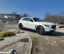 INFINITI QX70 3.0D S PREMIUM