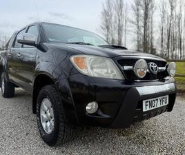 3.0 D-4D INVINCIBLE 4WD 4DR