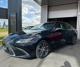 LEXUS ES ES300H LUXE 1ÈRE MAIN ? ENTRETIEN GARANTIE 12-2026 TOIT OUVRANT CUIR NOIR ELECTRIQUE VENTILÉ CHAUFFANT JA 18 KEYLESS CAMÉRA COFFRE FULL LE