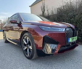 BMW IX XDRIVE40 74,1KWH MO-I.ÁFÁS. 2028 SERVICE INCLUSIVE . HUD .MASSZÁZS ÜLÉS. HARMAN KARDON