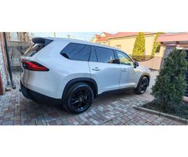 TOYOTA GRAND HIGHLANDER