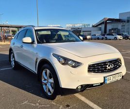 INFINITI FX 37 2011