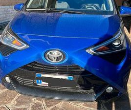 TOYOTA PORTE TOYOTA AYGO