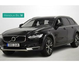VOLVO V90 CROSS COUNTRY VOLVO V90 CROSS COUNTRY B4 AWD MOMENTUM D-VÄRM DRAGKROK RATTVÄRME