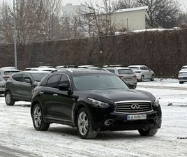INFINITI FX 37 2011