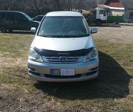 TOYOTA AVENSIS VERSO