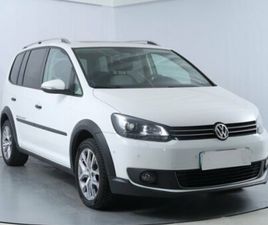 VW TOURAN, 1.6 TDICROSS , BI-XENONY, TEMPOMAT,,