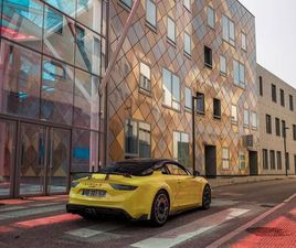 ALPINE A110 R CARBONE AKRAPOVIC, ATELIER VANILLE, SÉRIE LIMITÉE 1 OF 110, REPRISE POSSIBLE